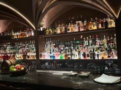 -Mogul Eatery·大亨餐酒馆