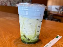 -星巴克(西安曲江银泰店)