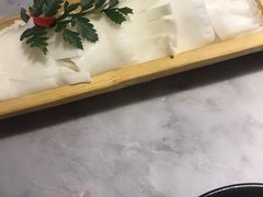 -尚尚仙·酸汤猪手·猪肚鸡火锅(华联万柳购物中心店)