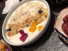 金桃酸奶-丝路金桃·新疆菜(徐汇店)