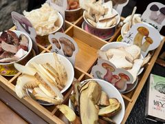 -菌自由丨野生菌火锅特色庭院餐厅(丽江古城店)