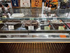 -VENCHI 闻绮(上海佛罗伦萨小镇店)