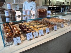 -VERIE BAKEHOUSE