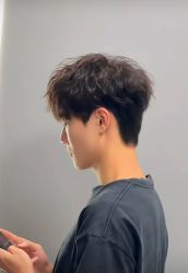 -尤司男士国潮理发馆
