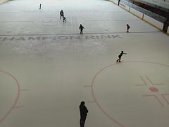 -冠军冰场CHAMPION RINK(凯德广场店)