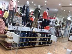 -优衣库(郑州丹尼斯大卫城店)