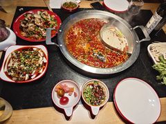 -谭公鱼头·鲜鱼火锅·小龙虾·江湖菜(秀沿路店)