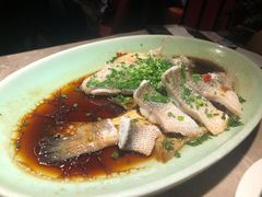 葱油鲈鱼-新白鹿餐厅(金鹰新街口店)