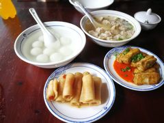 芝麻汤圆-汪一挑馄饨(老街店)