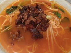 -粉八·云南米线·建水烧烤(常熟路店)
