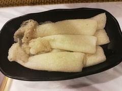 竹荪-鲜入围煮花胶鸡海鲜火锅