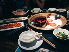 -怡品川宇火锅(宝立方店)