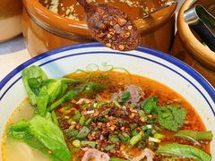 -窄巷口生烫牛肉米线(客村店)