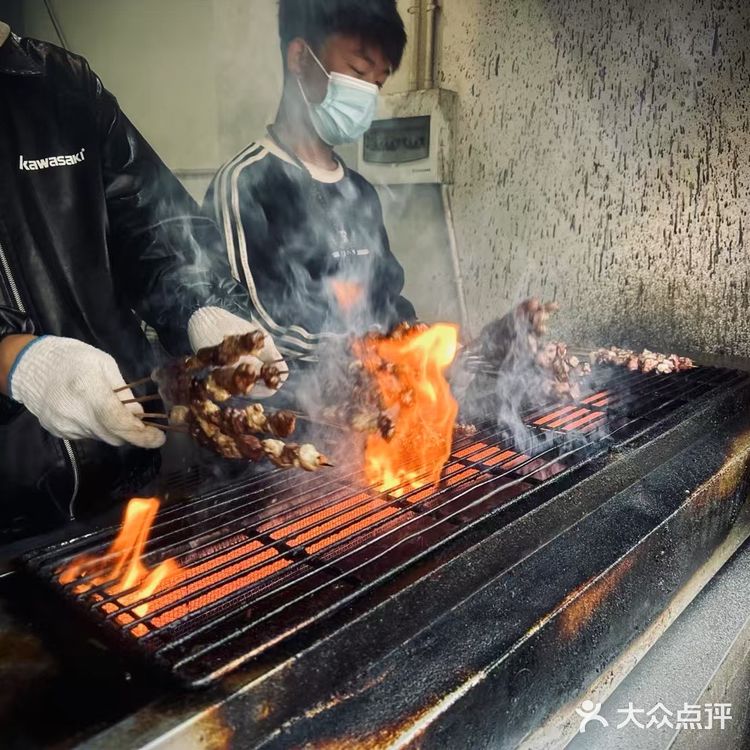 烟火中的肉香，无法抗拒[色]