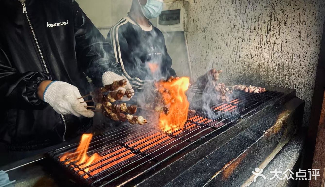 烟火中的肉香，无法抗拒[色]