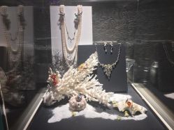 -北京七彩云南翡翠珠宝旗舰店(月坛店)