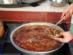 -谢老五跷脚牛肉·非遗传承店