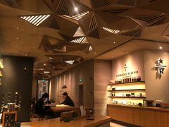 -星巴克臻选(杭州嘉里中心1F店)