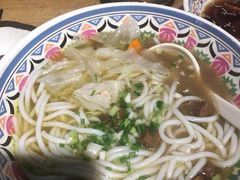 -鑫花溪牛肉米粉(人民广场店)
