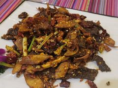 -香巴拉云南餐厅(华莱坞店)