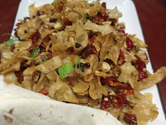 -百味地锅鸡(铜山路店)