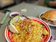 泰式菠萝海鲜炒饭-星發茶餐厅(小梅大街店)