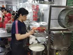 -河记肠粉店