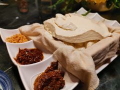 一块豆腐-95号酱骨·一块豆腐(展春园西路店)