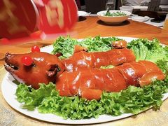 鸿运烤乳猪-粤界(望京金辉店)