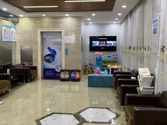 -茂菊口腔连锁(浦东南路店)