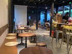 大堂-Metal hands·铁手咖啡