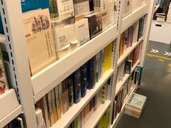 -西西弗书店&矢量咖啡(凯德晶萃广场店)