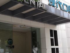 -常州现代口腔门诊部