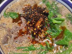 -云阿蛮云南生烫牛肉米线(奉贤路店)