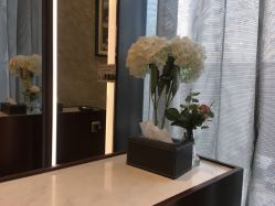 -AKOZO Beauty Salon
