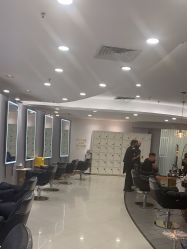 点击看大图 -八佰伴8008星级形象店