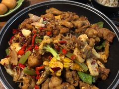 干锅牛蛙-靓蛙馆
