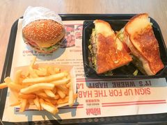 -The Habit Burger Grill 哈比特汉堡(复兴soho店)