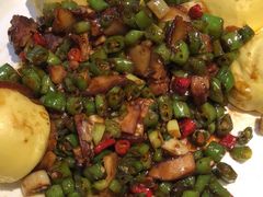 辣椒炒肉-老板恋上鱼(高新万达店)