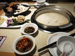 -煲大王猪肚鸡·椰子鸡火锅(红谷滩万达店)