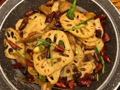 -万重锦·人文川菜馆(骡马市店)