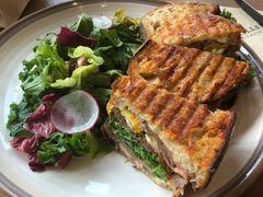 超级牛肉帕尼尼-O'mills Sourdough Bakery&Bistro(永嘉路店)