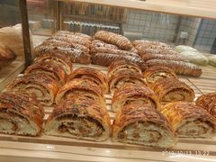 -面包新语(滨湖万达店)