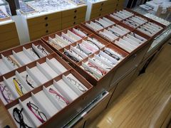-广州宝岛眼镜武汉和光眼镜市场西区店