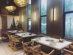 -墨居上隐·院子里火锅(峨眉店)