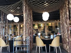 大堂-日进一片海.生腌海鲜火锅.宵夜烧烤(三里屯总店)