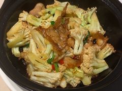 -八府香鸭·啫啫煲(华山路店)