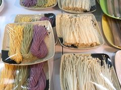 -马路边边串串香(苗栗路店)