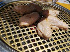 烤香辣鸡中翅-唯成•韩国炭火烤肉 유성고기