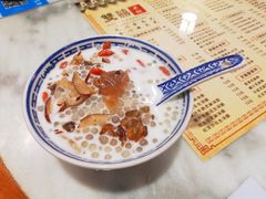 传统牛奶桃胶加西米-双喜老铺(人民广场店)